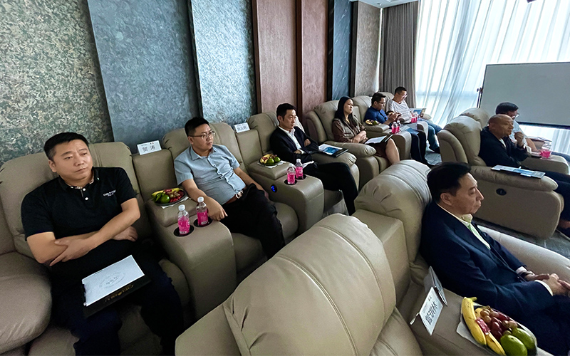 CIELOBLU | 粵港澳酒店產業(yè)聯合會&冠軍聯盟工程俱樂部蒞臨基路伯藝術涂料考察(圖8)